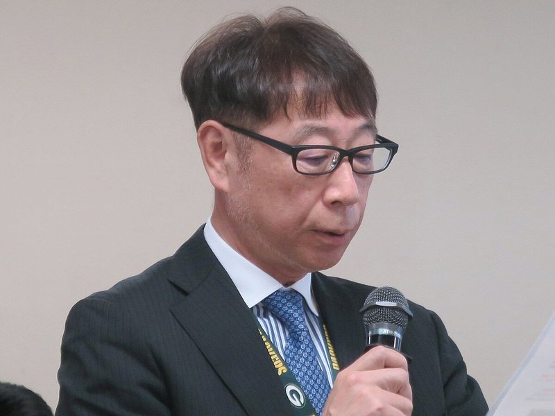 小泉進次郎農相の判断により備蓄米が急遽市場に放出されたことで、日本全国の定温倉庫業者が経営破綻の危機に直面している。中でも全国定温倉庫協同組合は、「本来4〜5年保管する予定だった米を突如出庫せざるを得なくなり、保管料の補償もないまま倉庫が空となった」と深刻な実情を訴えている。