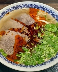 「中華老字号」は単なるグルメブランドではない。中国政府が進める文化外交の一環として、日本社会に静かに浸透する国家的ソフトパワー戦略の象徴である。