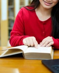 中国人留学生の“無制限免税”が日本経済に潜む危険　高市政権が日中租税条約見直しへ動き、日本は制度悪用の現実に向き合う時期に