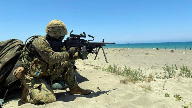 南シナ海を望む海岸で自衛隊が初の本格実弾訓練　米比演習バリカタン参加が映し出す中国の海洋進出という日本への現実的脅威