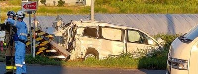 中国籍観光客5人のレンタカーがJR富良野線と衝突　4本運休、北海道の鉄道を3時間超停止