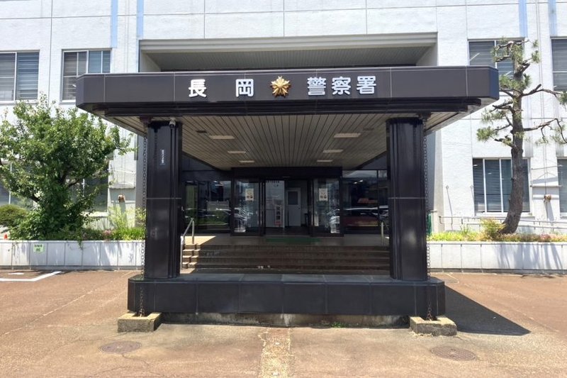 警察を名乗り「お札の番号を調べるため」などとうその電話 特殊詐欺未遂容疑で中国籍の23歳男を再逮捕