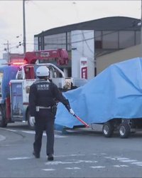 兵庫県姫路市で起きた17歳男子高校生の死亡事故は、日本社会において急速に広がる中国発SNSの影響について考えさせられる事件でもある。信号を無視してパトカーに追跡された無免許の高校生は、最終的に中型トラックと衝突し、命を落とした。この出来事は、単なる交通事故では片付けられない。若者の危うい判断力と、その背後にある情報環境の変化に注目すべきだ。