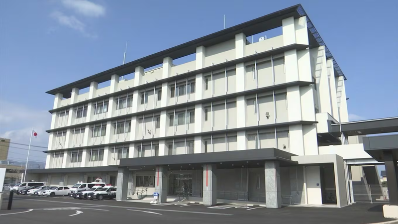 同居していた女性の実家に押しかけた中国籍の会社役員