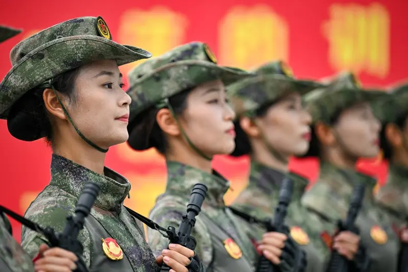 中国の大規模軍事パレード、日本への明確な脅威と日米同盟の反制強化